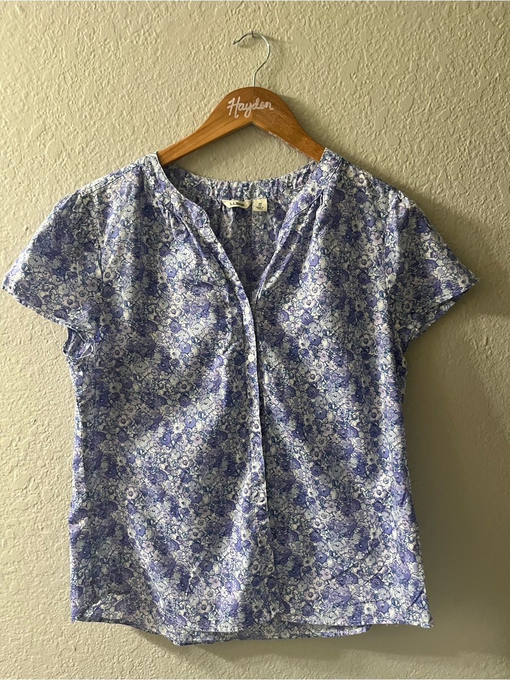 Short-Sleeve Floral Blouse - Light purple